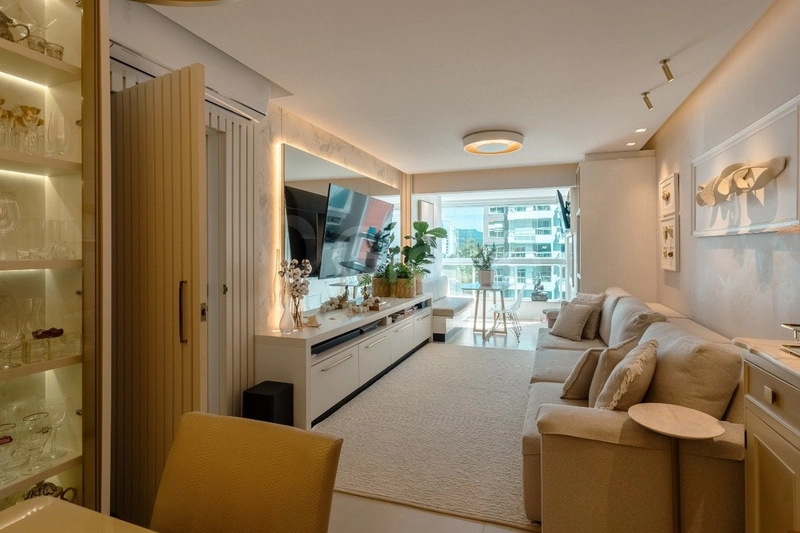 Apartamento com 3 dormitórios na Agronômica, Florianópolis