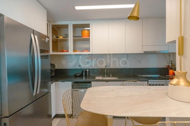 Apartamento com 3 dormitórios na Agronômica, Florianópolis: 8ª foto da galeria de imagens do imóvel