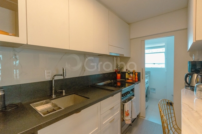 Apartamento com 3 dormitórios na Agronômica, Florianópolis: 9ª foto da galeria de imagens do imóvel