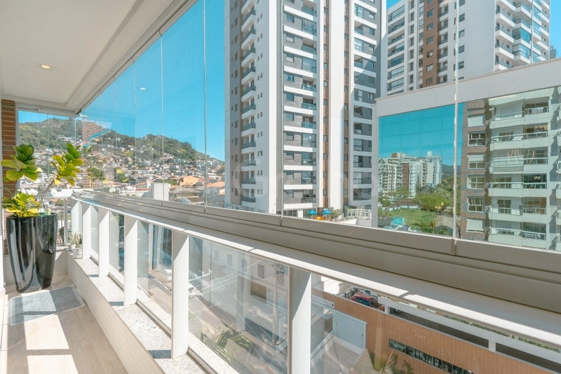 Apartamento com 3 dormitórios na Agronômica, Florianópolis: 4ª foto da galeria de imagens do imóvel