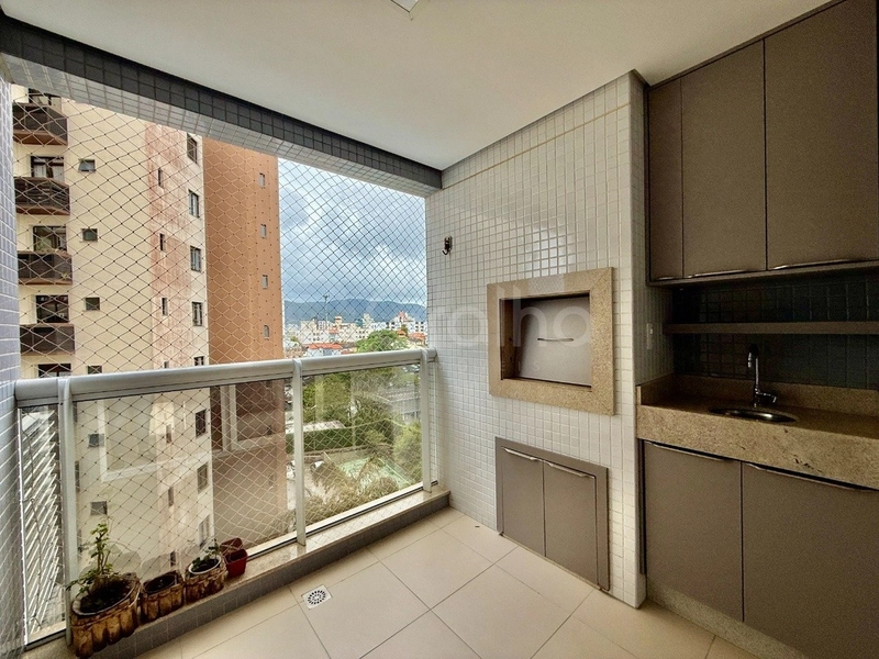 Apartamento com 3 dormitórios na Agronômica: 11ª foto da galeria de imagens do imóvel