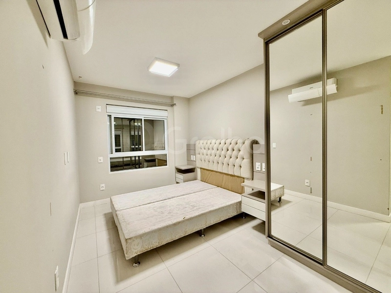 Apartamento com 3 dormitórios na Agronômica: 13ª foto da galeria de imagens do imóvel