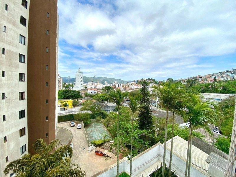 Apartamento com 3 dormitórios na Agronômica: 12ª foto da galeria de imagens do imóvel