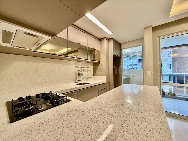 Apartamento com 3 dormitórios na Agronômica: 10ª foto da galeria de imagens do imóvel