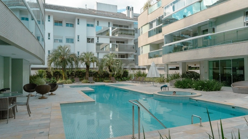 Cobertura com 4 suítes em Jurerê: 30ª foto da galeria de imagens do imóvel