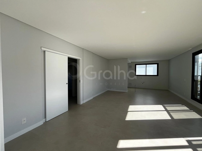 Apartamento com 3 dormitórios no Centro: 4ª foto da galeria de imagens do imóvel