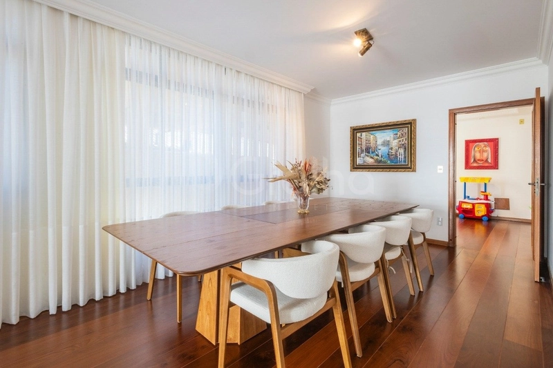 Apartamento com 4 dormitórios no Centro: 5ª foto da galeria de imagens do imóvel