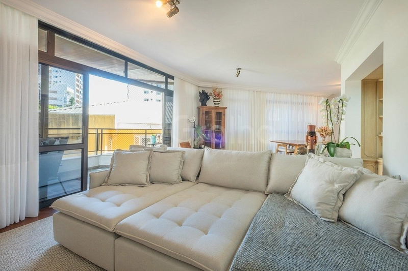 Apartamento com 4 dormitórios no Centro: 7ª foto da galeria de imagens do imóvel