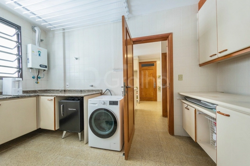 Apartamento com 4 dormitórios no Centro: 13ª foto da galeria de imagens do imóvel