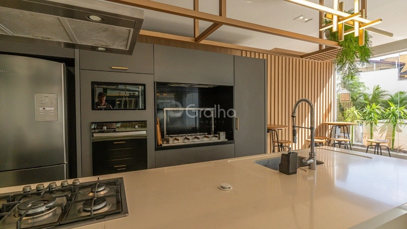 Apartamento com 3 dormitórios na Agronômica: 37ª foto da galeria de imagens do imóvel