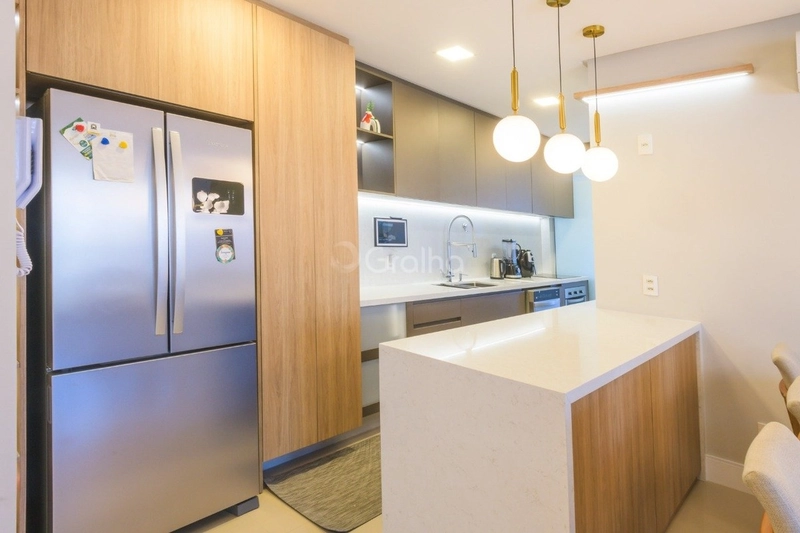 Apartamento com 3 dormitórios na Agronômica: 7ª foto da galeria de imagens do imóvel