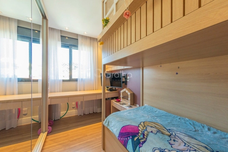 Apartamento com 3 dormitórios na Agronômica: 23ª foto da galeria de imagens do imóvel