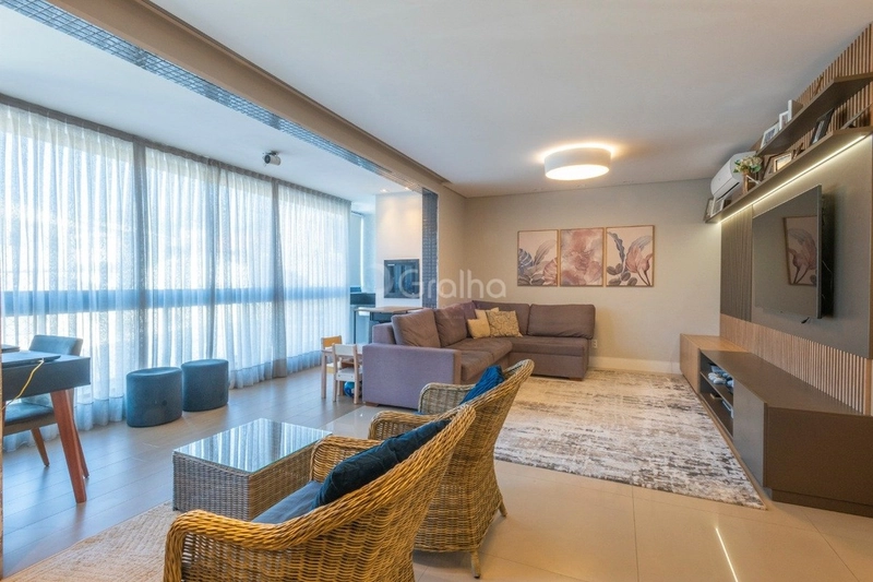 Apartamento com 3 dormitórios na Agronômica: 2ª foto da galeria de imagens do imóvel