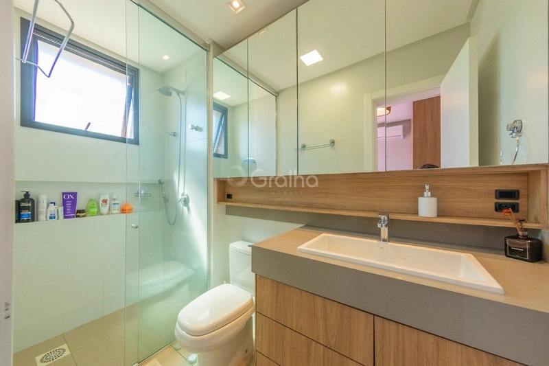 Apartamento com 3 dormitórios na Agronômica: 18ª foto da galeria de imagens do imóvel