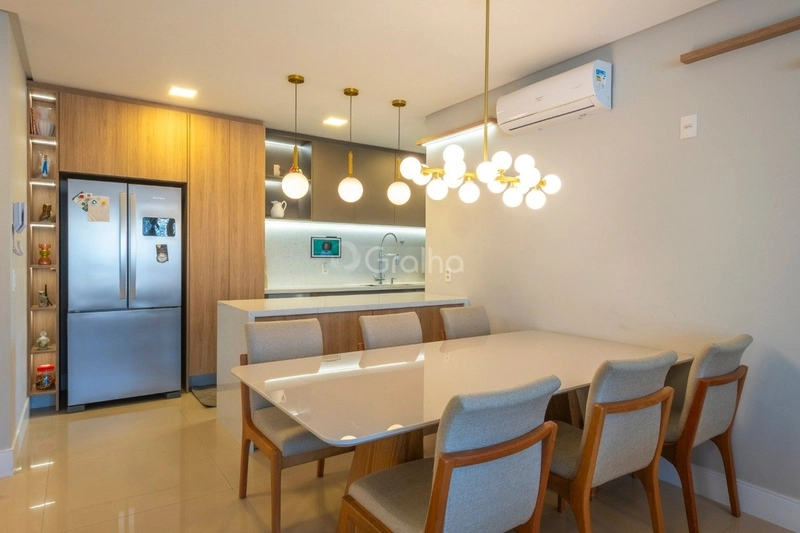 Apartamento com 3 dormitórios na Agronômica: 11ª foto da galeria de imagens do imóvel