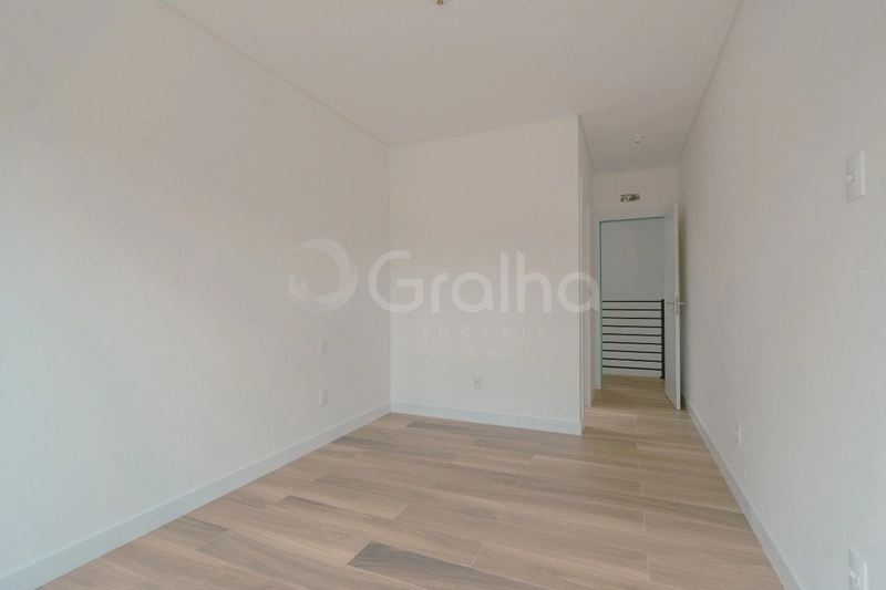 Casa com 4 suítes no Cacupé: 24ª foto da galeria de imagens do imóvel