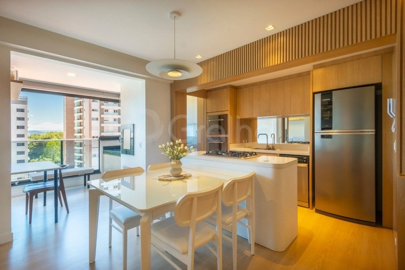 Apartamento com 2 dormitórios no Centro: 2ª foto da galeria de imagens do imóvel