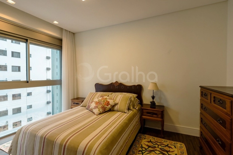 Apartamento com 3 suítes no Centro: 8ª foto da galeria de imagens do imóvel