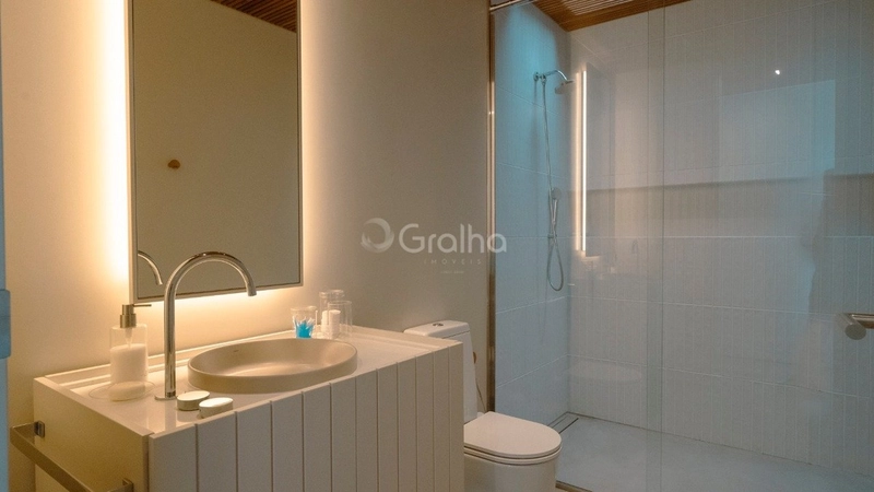 Casa de alto padrão com 5 suítes no Morro das Pedras: 20ª foto da galeria de imagens do imóvel