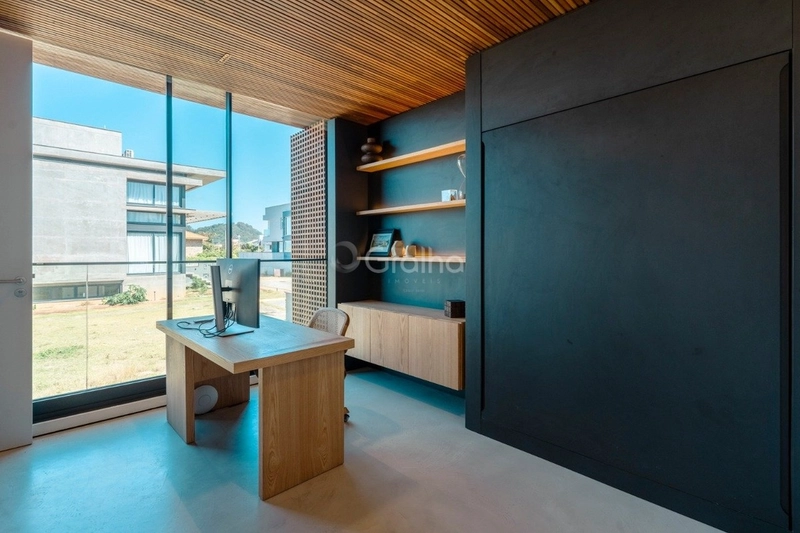 Casa de alto padrão com 5 suítes no Morro das Pedras: 15ª foto da galeria de imagens do imóvel