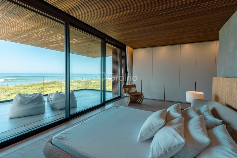 Casa de alto padrão com 5 suítes no Morro das Pedras: 33ª foto da galeria de imagens do imóvel