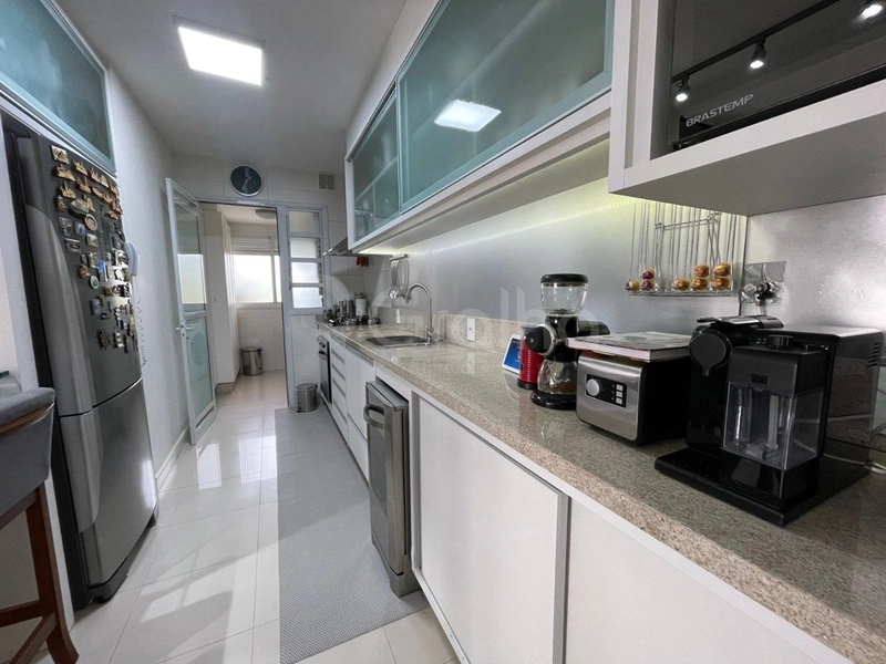 Apartamento com 4 dormitórios no Itacorubi: 4ª foto da galeria de imagens do imóvel