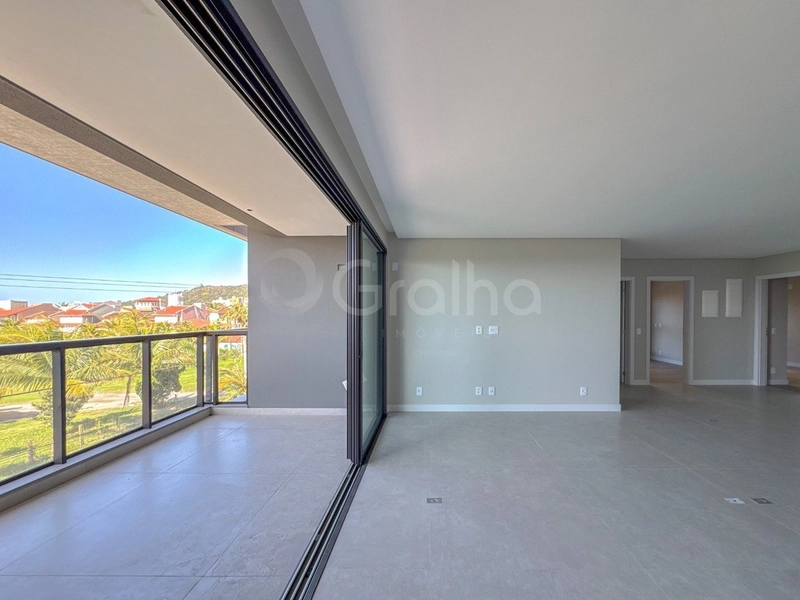 Apartamento com 3 suítes em Jurerê: 2ª foto da galeria de imagens do imóvel