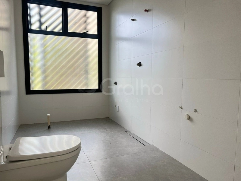 Apartamento com 3 suítes em Jurerê: 7ª foto da galeria de imagens do imóvel