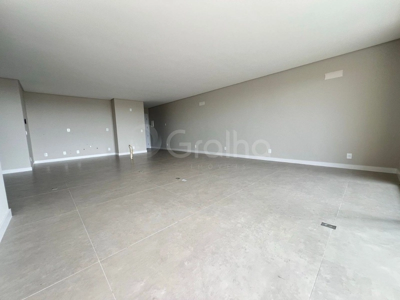 Apartamento com 3 suítes em Jurerê: 3ª foto da galeria de imagens do imóvel