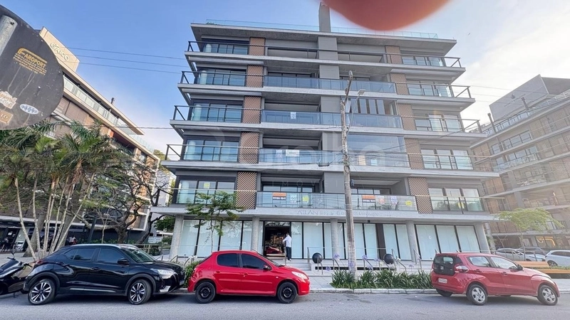 Apartamento com 3 suítes em Jurerê: 20ª foto da galeria de imagens do imóvel