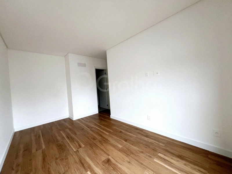 Apartamentos com 3 dormitórios no Centro: 8ª foto da galeria de imagens do imóvel