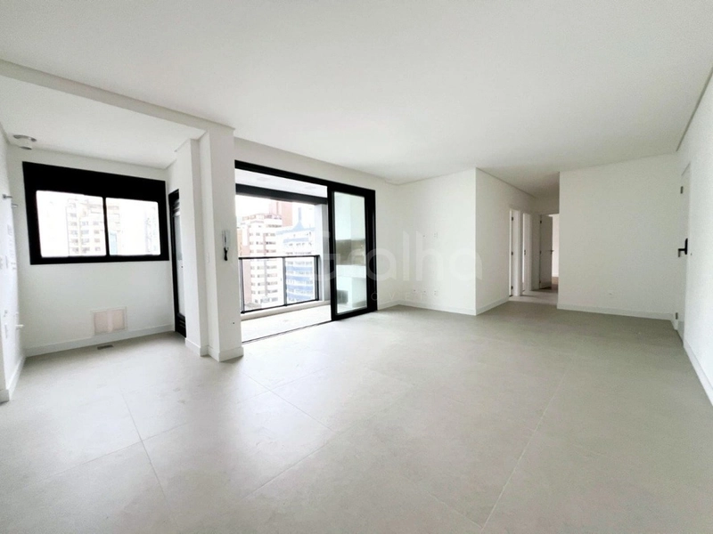 Apartamentos com 3 dormitórios no Centro