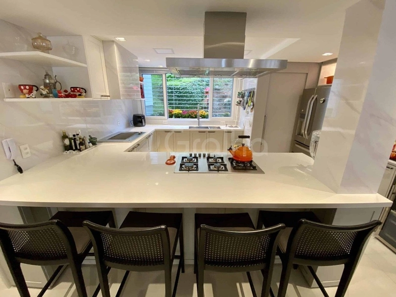 Apartamento com 2 suítes em Jurerê: 12ª foto da galeria de imagens do imóvel