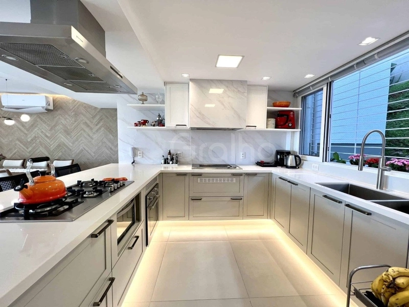 Apartamento com 2 suítes em Jurerê: 7ª foto da galeria de imagens do imóvel