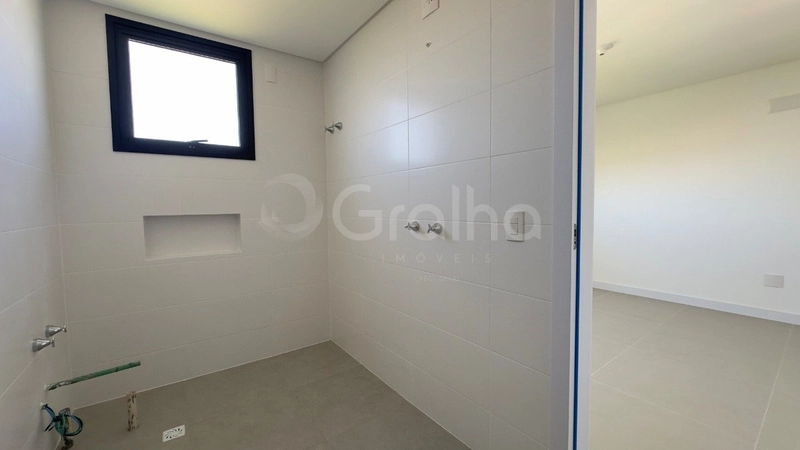 Apartamento com 3 suítes na Agronômica: 16ª foto da galeria de imagens do imóvel