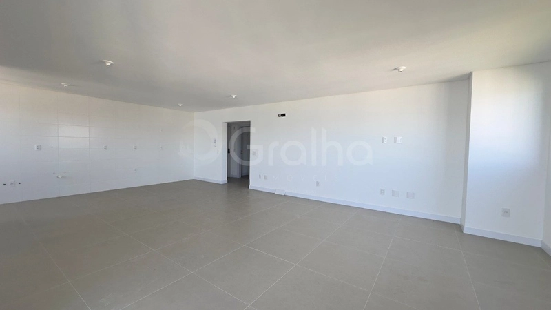 Apartamento com 3 suítes na Agronômica: 10ª foto da galeria de imagens do imóvel