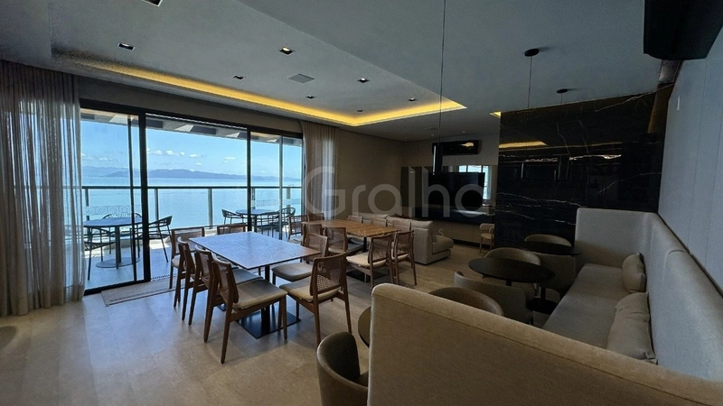 Apartamento com 3 suítes na Agronômica: 18ª foto da galeria de imagens do imóvel