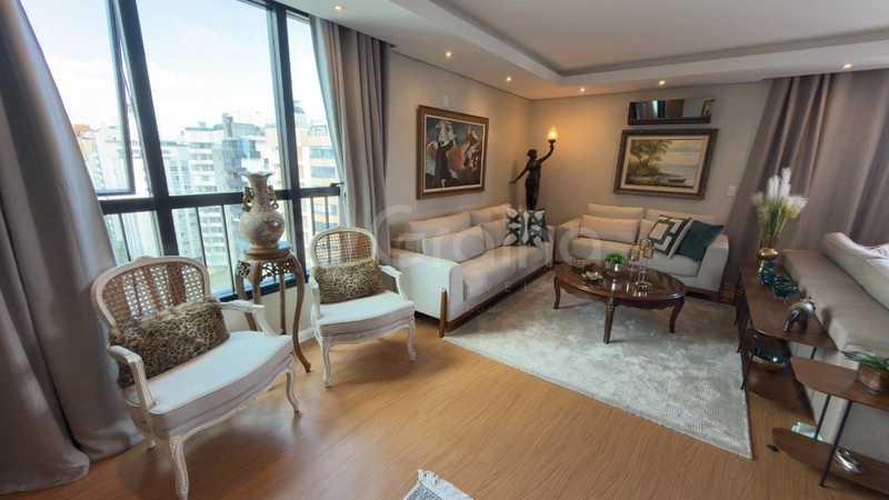 Cobertura com 3 suítes no Centro: 2ª foto da galeria de imagens do imóvel