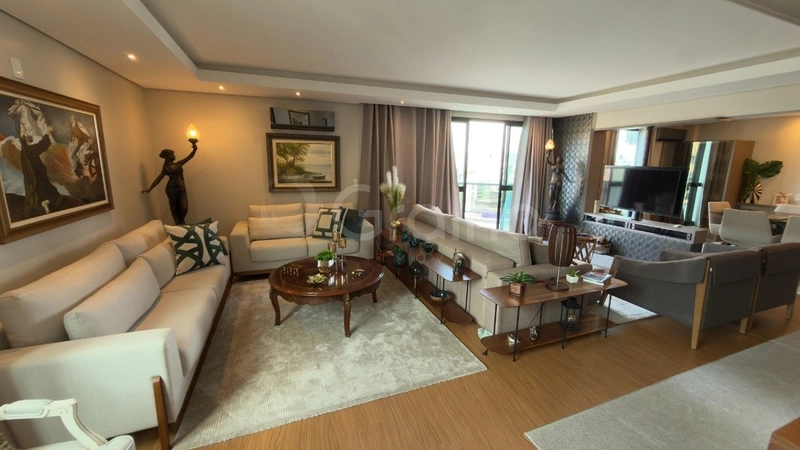 Cobertura com 3 suítes no Centro