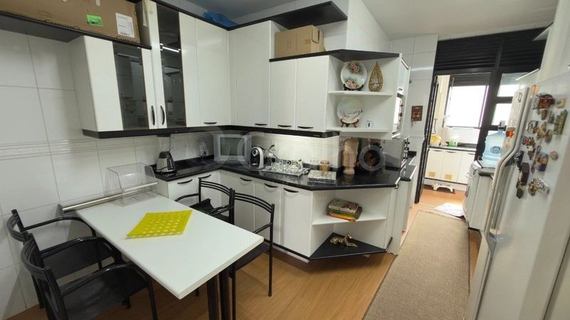 Cobertura com 3 suítes no Centro: 9ª foto da galeria de imagens do imóvel