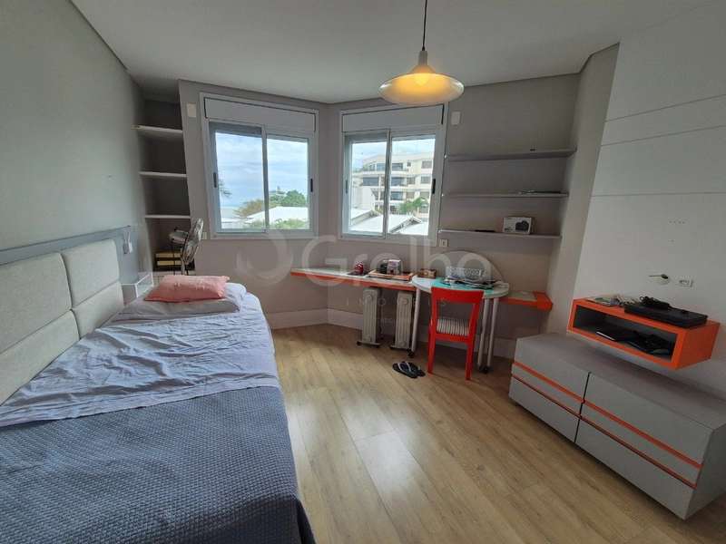 Apartamento com 4 suítes em Coqueiros: 11ª foto da galeria de imagens do imóvel