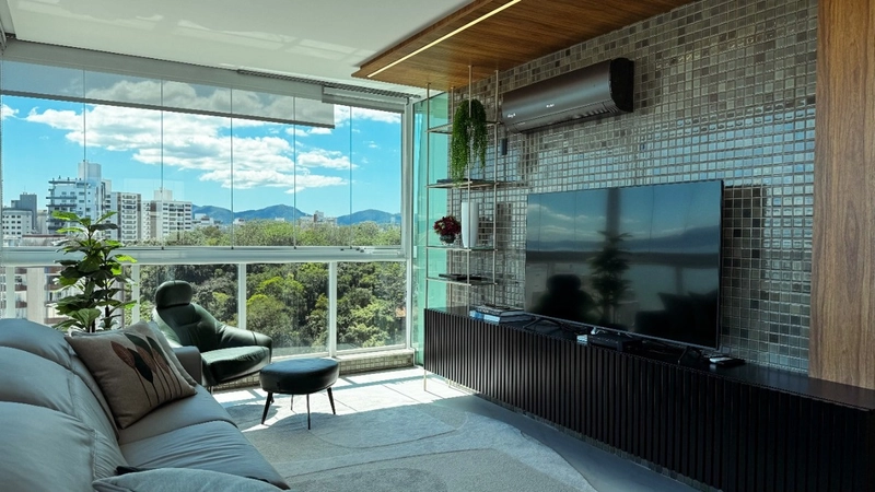 Cobertura com 3 suítes na Agronômica: 12ª foto da galeria de imagens do imóvel