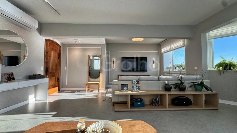 Apartamento com 4 dormitórios na Agronômica: 6ª foto da galeria de imagens do imóvel