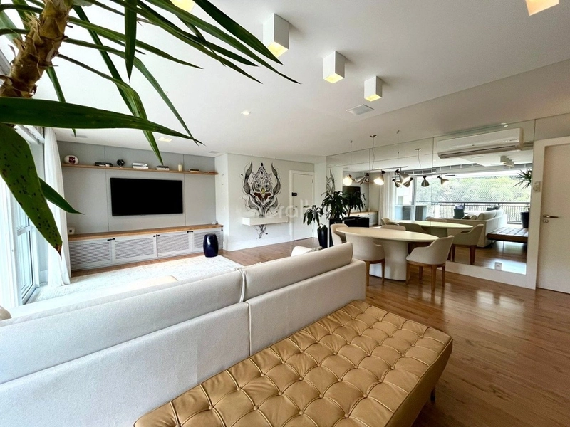 Apartamento com 4 dormitórios no Itacorubi: 4ª foto da galeria de imagens do imóvel