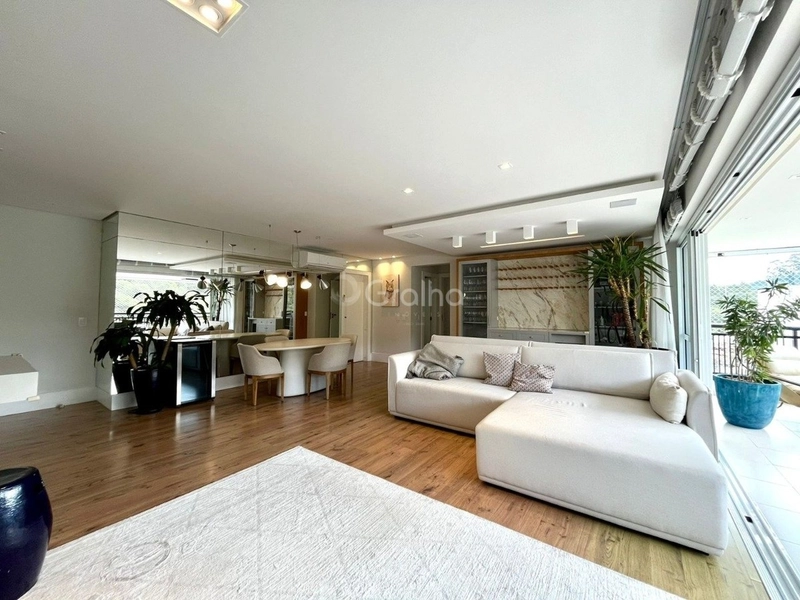 Apartamento com 4 dormitórios no Itacorubi: 3ª foto da galeria de imagens do imóvel