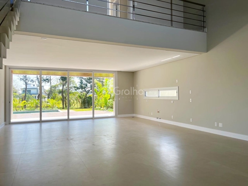 Casa de Alto Padrão com 5 suítes nos Ingleses: 8ª foto da galeria de imagens do imóvel