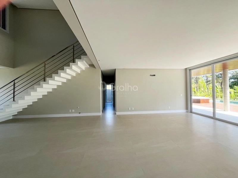 Casa de Alto Padrão com 5 suítes nos Ingleses: 6ª foto da galeria de imagens do imóvel