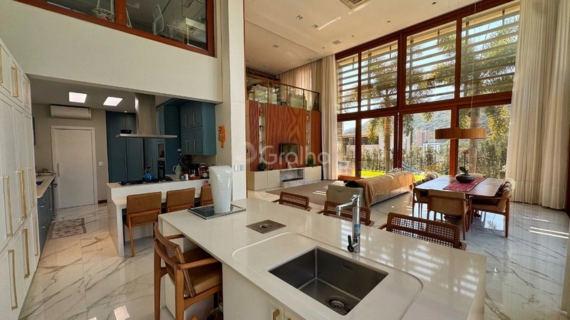 Casa de Alto Padrão com 4 suítes no Itacorubi: 7ª foto da galeria de imagens do imóvel