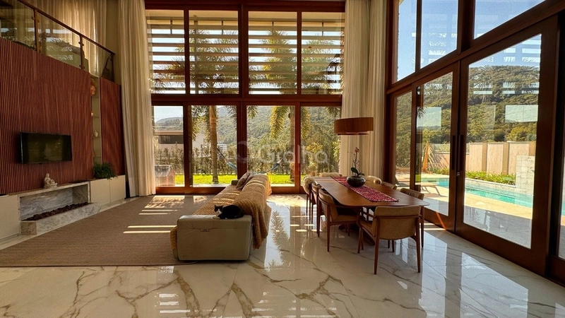 Casa de Alto Padrão com 4 suítes no Itacorubi: 5ª foto da galeria de imagens do imóvel