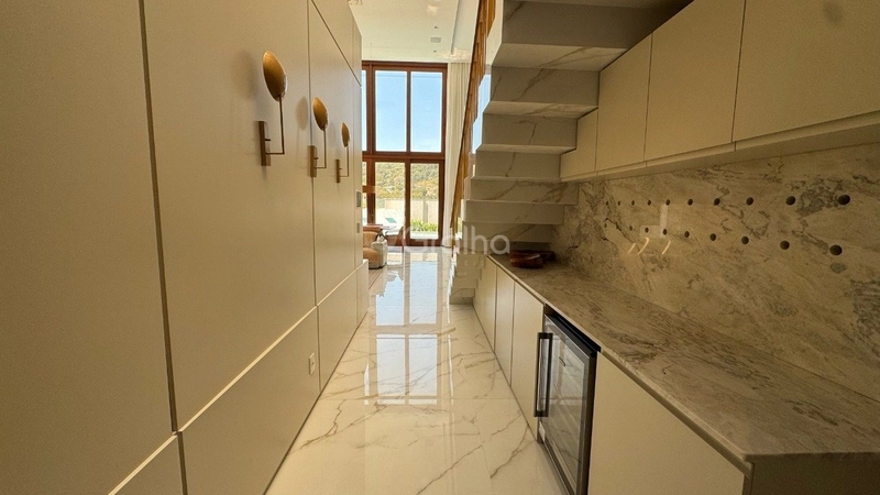 Casa de Alto Padrão com 4 suítes no Itacorubi: 10ª foto da galeria de imagens do imóvel